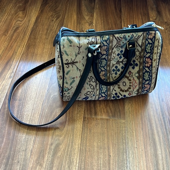 Artemis design co baby duffle - Picture 1 of 8